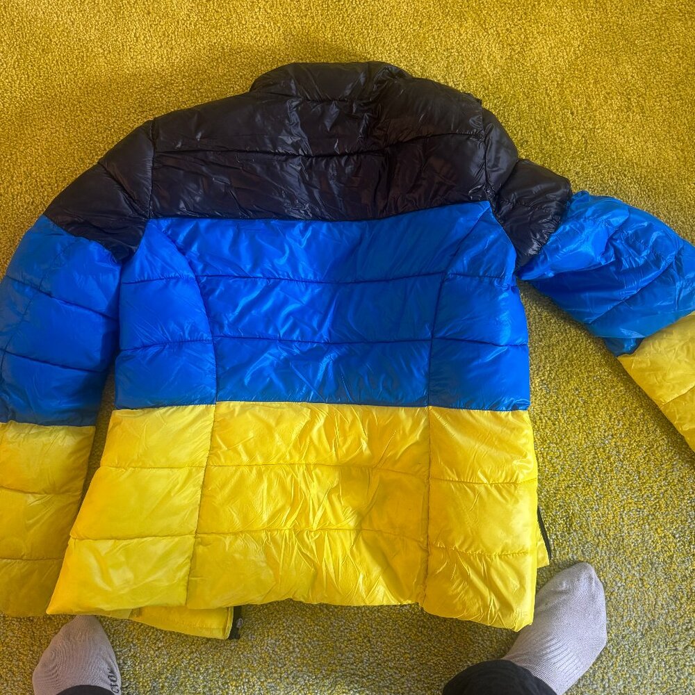 Lightweight Puffer Jacket From Bloomingdales ( Aq… - image 4